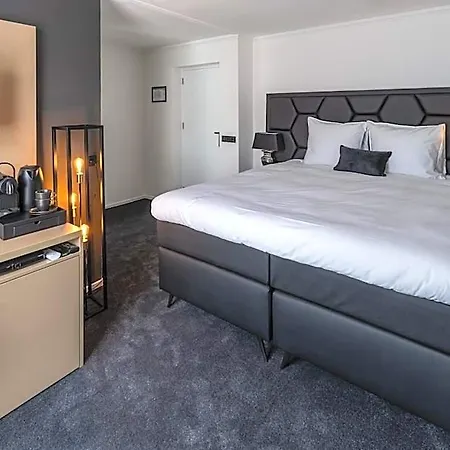 Square Boutique & Brasserie Hotell
