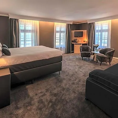Square Boutique & Brasserie Hotell Venray