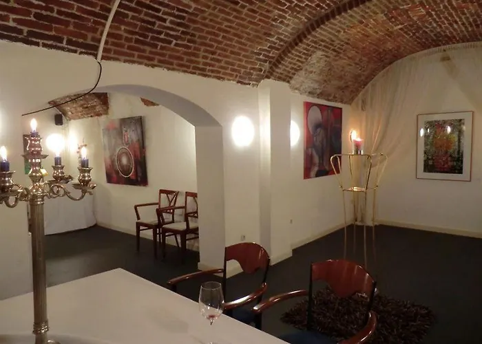 Square Boutique & Brasserie Hotel