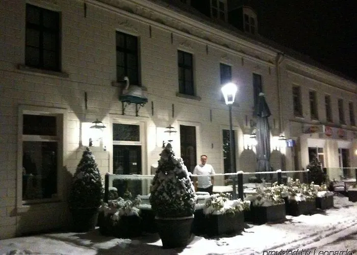 Square Boutique & Brasserie Hotel 4*