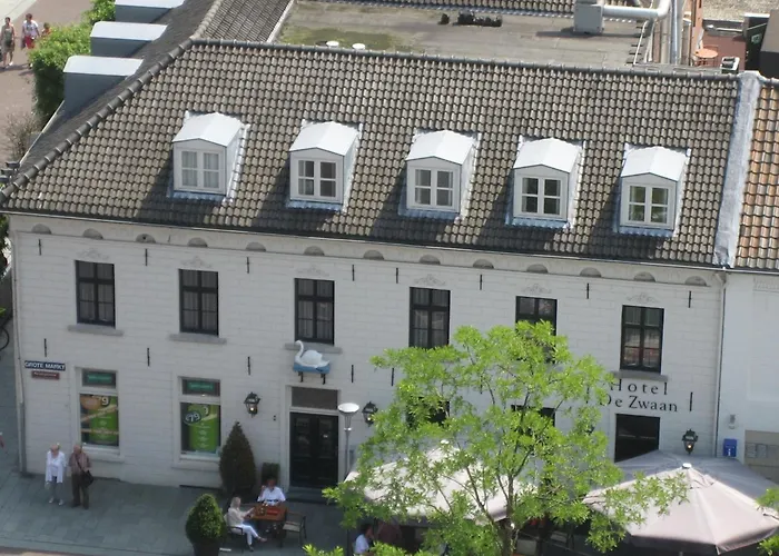 Square Boutique & Brasserie Hotel 4*